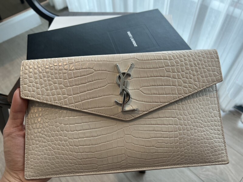 รับกระเป๋าถือ SAINT LAURENT 85 line oa chat 230404 181203