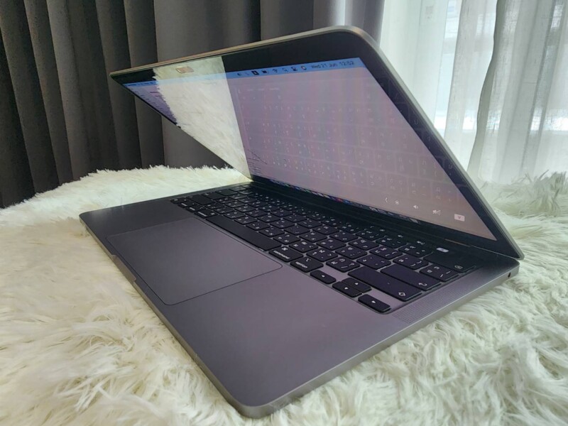 รับ Macbook pro 49 line oa chat 230622 230055