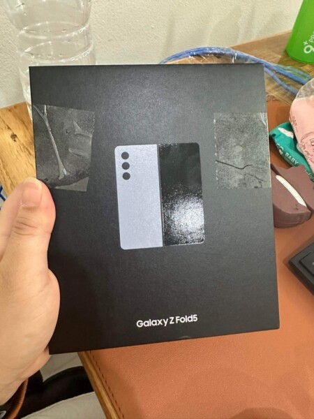 รับ galaxy z fold5 512 3 1698659510101
