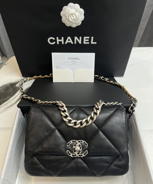 รับกระเป๋า Chanel 19 microchip 87 1000060356